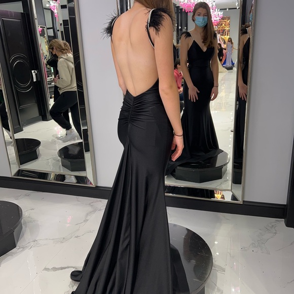 Elegant Black Prom Dress - Picture 2 of 2